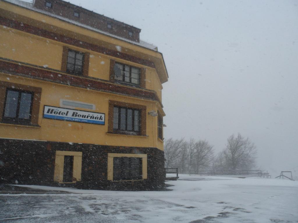 Pension Mikulka Mikulov v Krusnych Horach Екстериор снимка
