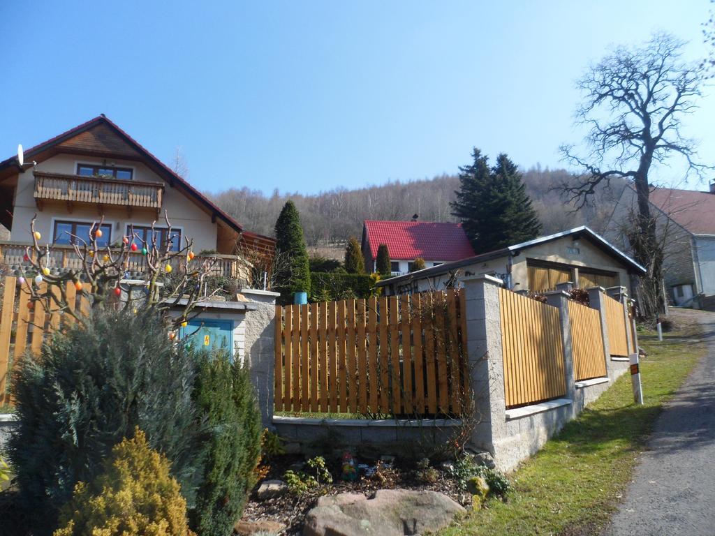 Pension Mikulka Mikulov v Krusnych Horach Екстериор снимка