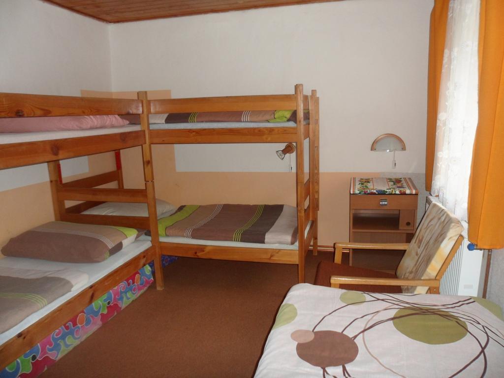Pension Mikulka Mikulov v Krusnych Horach Екстериор снимка
