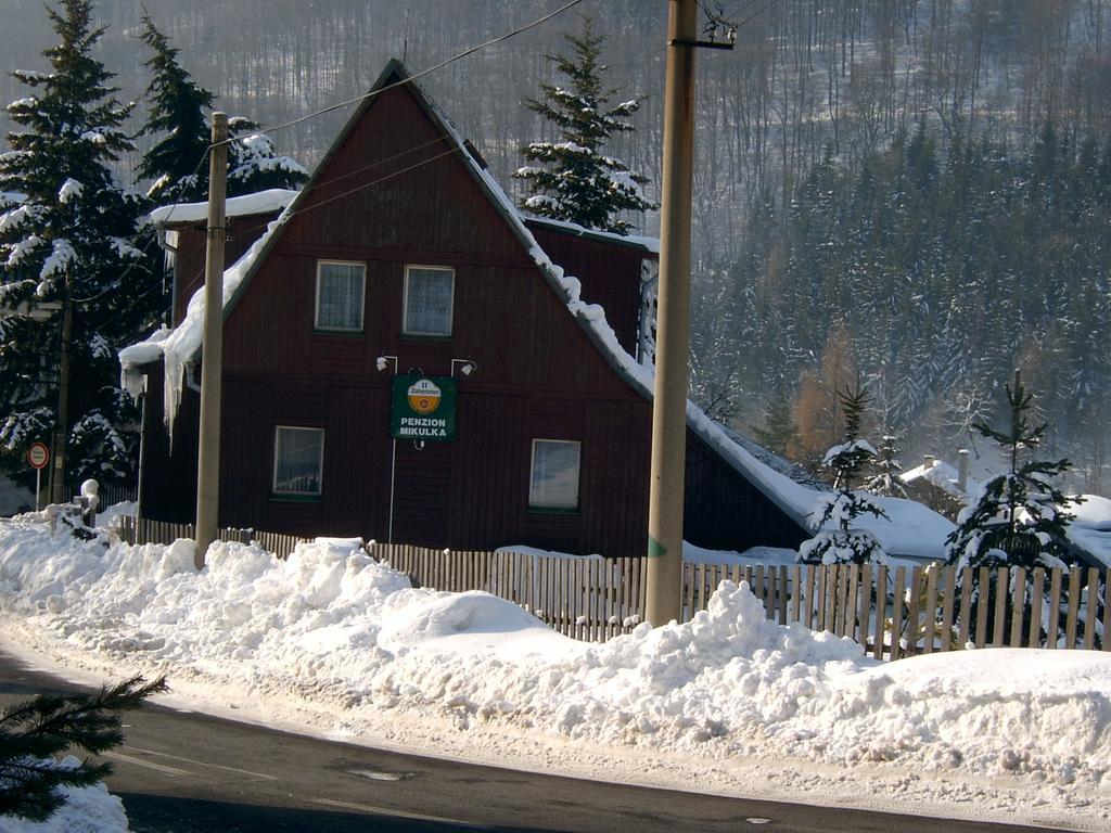 Pension Mikulka Mikulov v Krusnych Horach Екстериор снимка